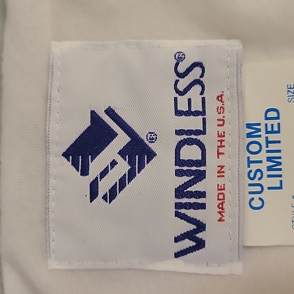 UNLV Rebels Windbreaker Vintage90s Football Foundation Member Made in USA M NEW - Picture 10 of 15